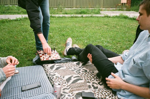 Exploring the entertainment value of Omegle chat